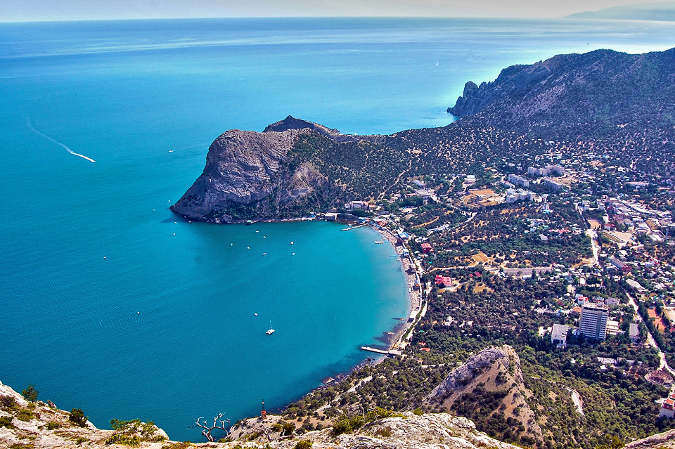 Вокруг священного моря